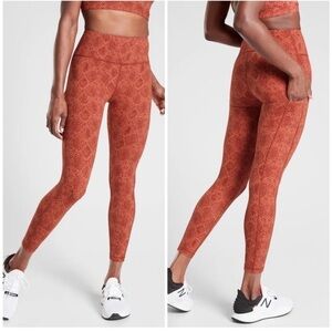 Athleta Ultimate Stash Pocket 7/8 Snake Tight Leggings  Yoga Red Clay Sz XS‎